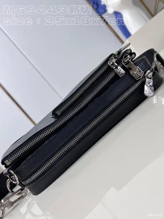 Cheap VUITTON MESSENGER TRIO LOUIS 0610